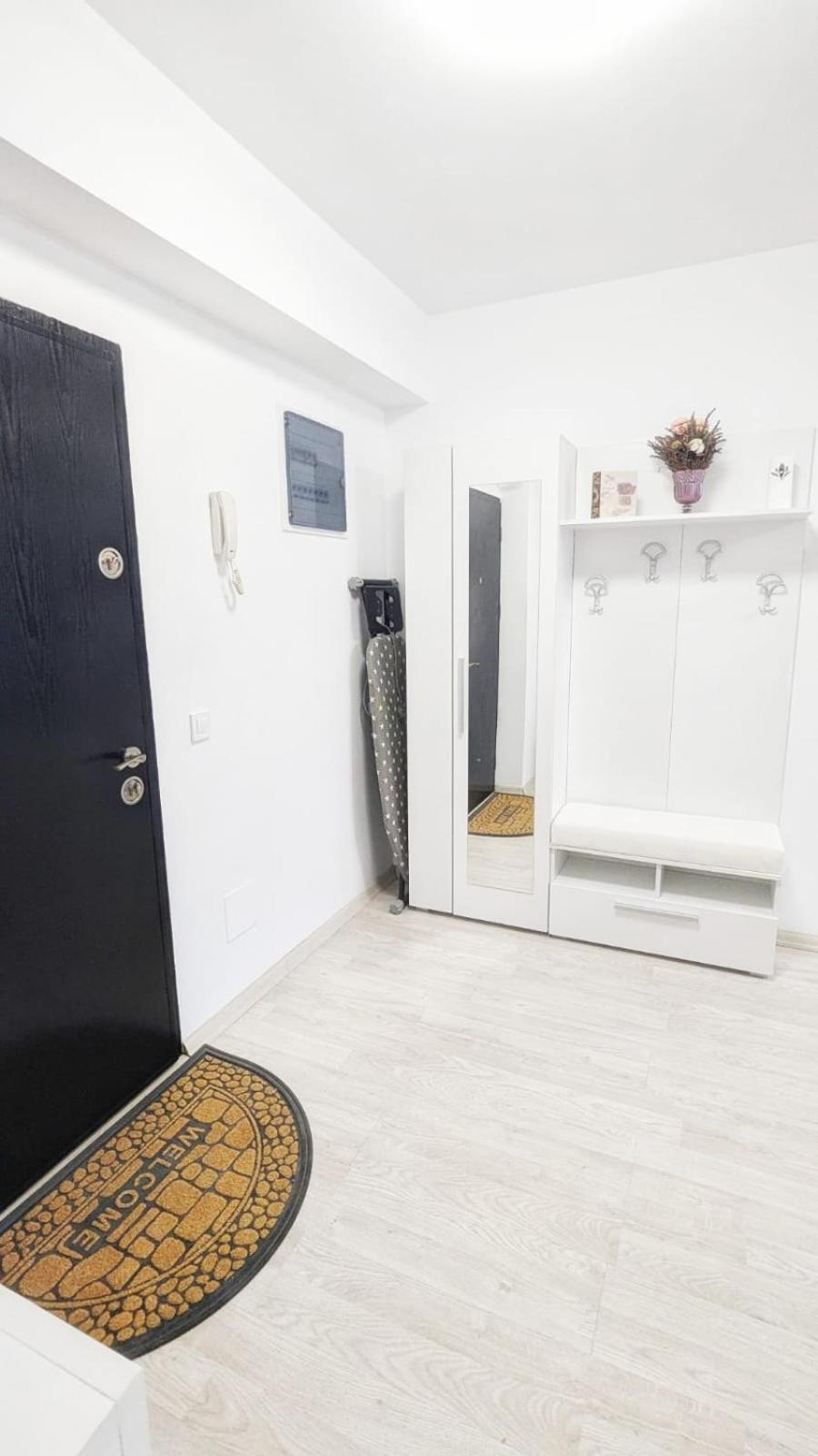 אוטופן Airport Apartment 70 Squared Meters מראה חיצוני תמונה